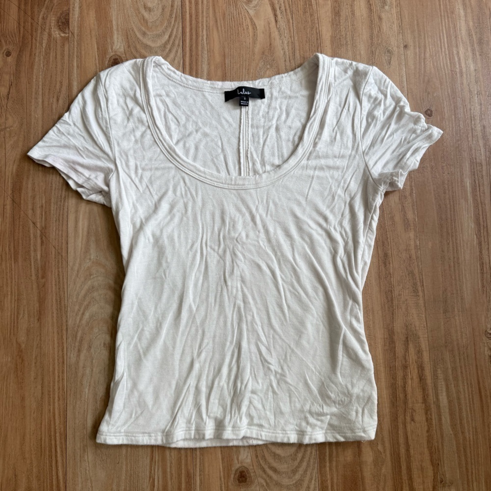 Lulu's Classic White Short Sleeve Tee